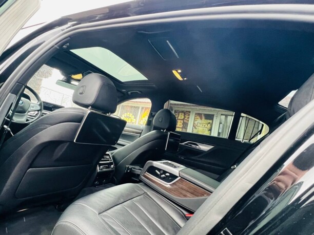 BMW 7 серия G12 (Long), 2017 г.