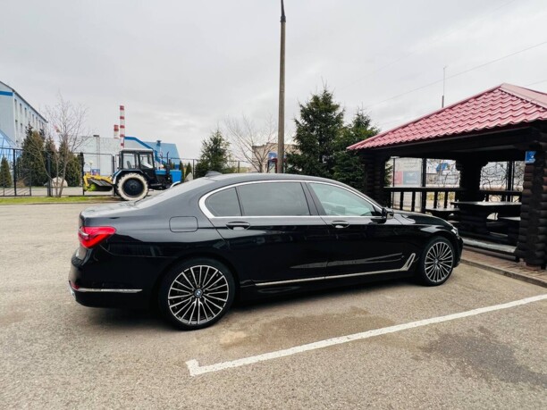 BMW 7 серия G12 (Long), 2017 г.