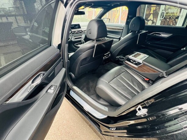 BMW 7 серия G12 (Long), 2017 г.