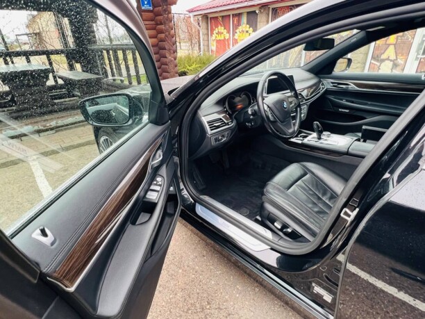 BMW 7 серия G12 (Long), 2017 г.