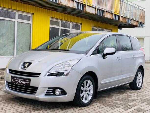 Peugeot 5008 I, 7 мест, 2010 г.