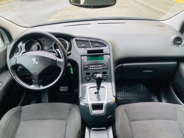 Peugeot 5008 I, 7 мест, 2010 г.