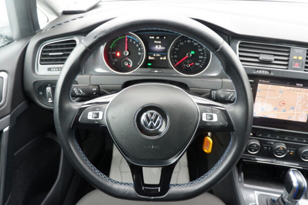 Volkswagen e-Golf VII · Рестайлинг, 2017 г.