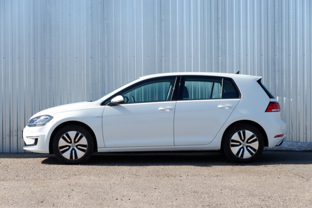 Volkswagen e-Golf VII · Рестайлинг, 2017 г.