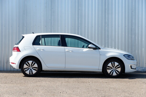 Volkswagen e-Golf VII · Рестайлинг, 2017 г.