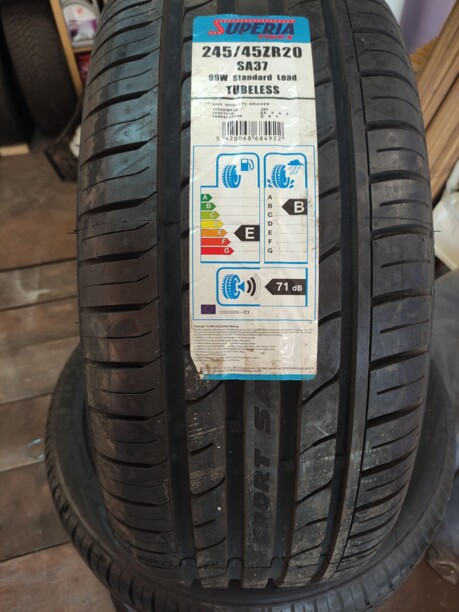 Легковые шины Superia sa37 245/45 R20 4 шт.