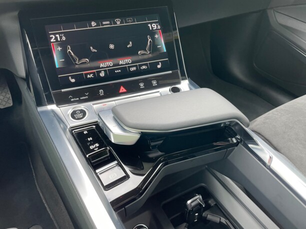 Audi e-tron, 2020 г.