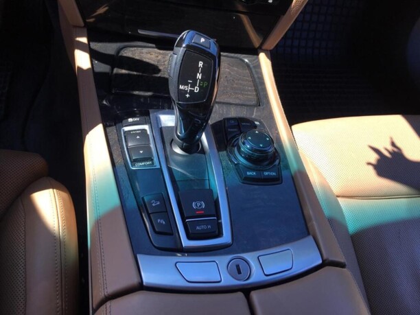 BMW 7 серия F01, F04, 2012 г.
