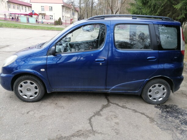 Toyota Yaris Verso, 1999 г.