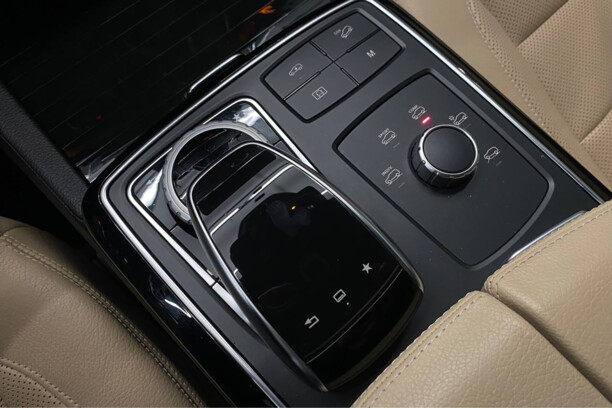 Mercedes-Benz GLE W166, 2015 г.