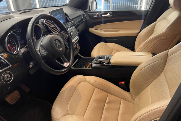 Mercedes-Benz GLE W166, 2015 г.