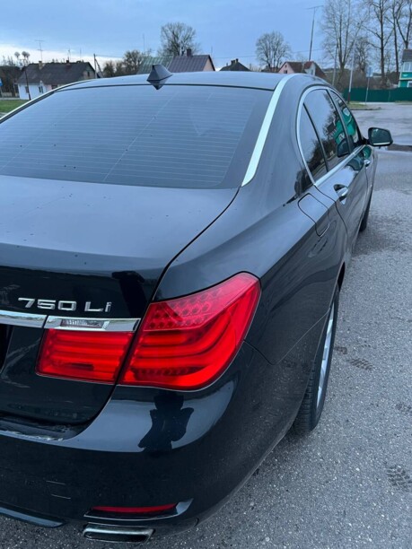 BMW 7 серия F02 (Long), 2010 г.