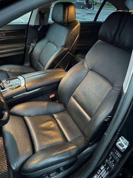 BMW 7 серия F02 (Long), 2010 г.