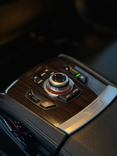 BMW 7 серия F02 (Long), 2010 г.