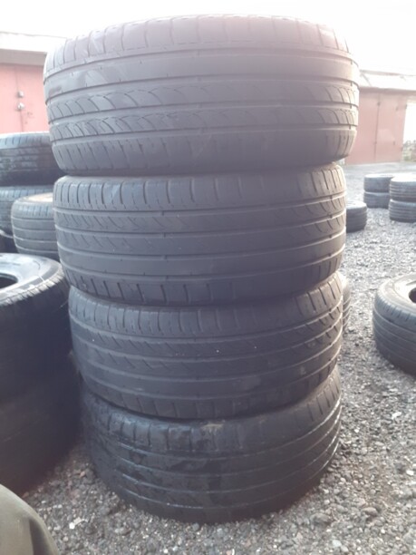 Легковые шины Rockstone 235/55 R17 4 шт.
