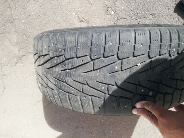 Легковые шины Nokian 255/55 R18 4 шт.
