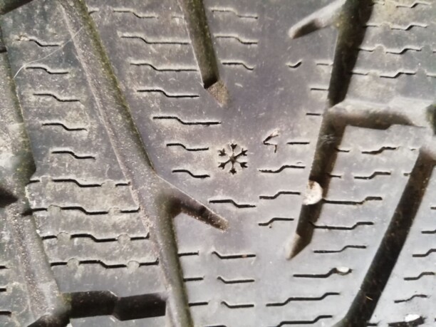 Легковые шины Nokian 255/55 R18 4 шт.