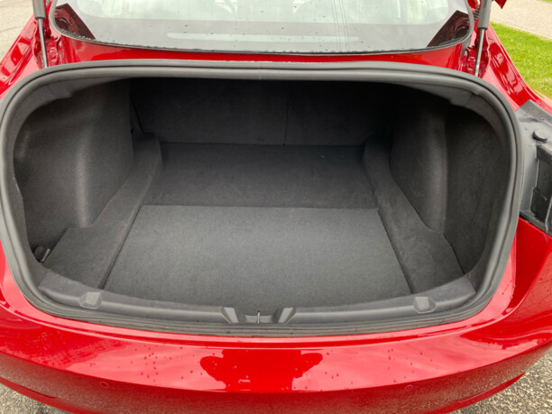 Tesla Model 3, 2018 г.