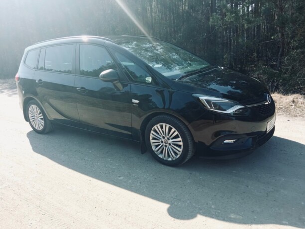 Opel Zafira C · Рестайлинг, 2017 г.