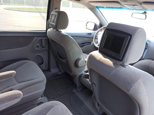 Toyota Sienna II (XL20), 7 мест, 2003 г.