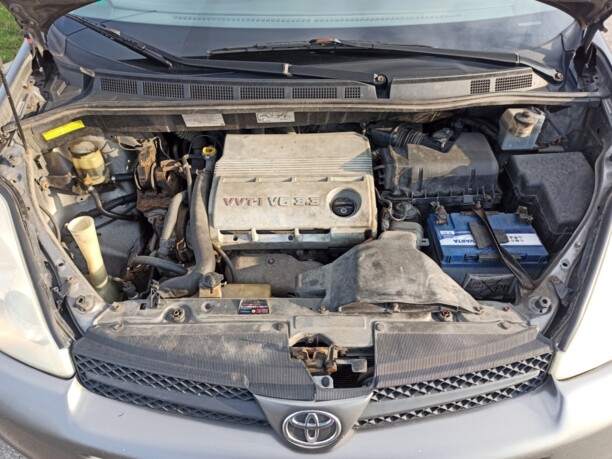 Toyota Sienna II (XL20), 7 мест, 2003 г.