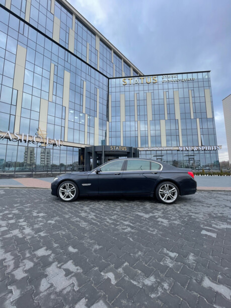 BMW 7 серия F02 (Long), 2010 г.
