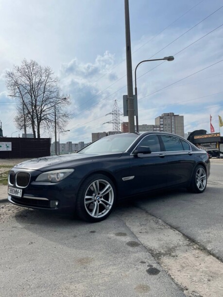 BMW 7 серия F01, F04, 2010 г.