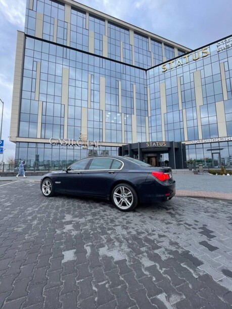 BMW 7 серия F01, F04, 2010 г.