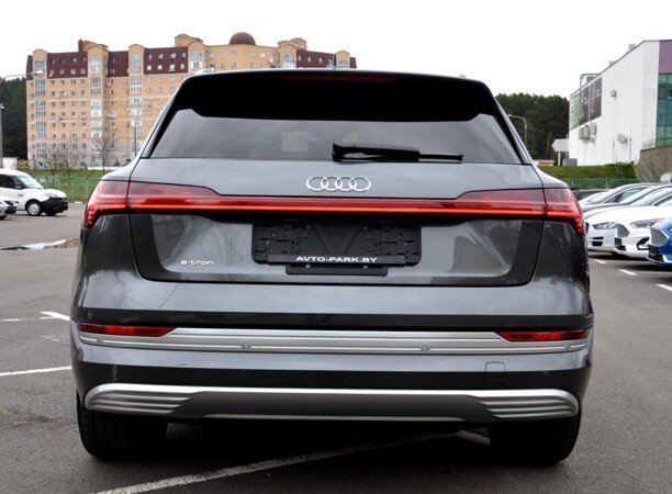 Audi e-tron, 2019 г.