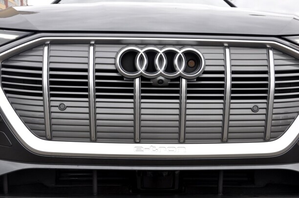 Audi e-tron, 2019 г.