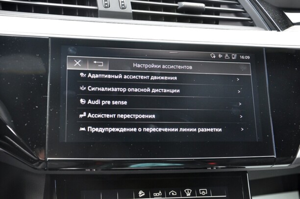 Audi e-tron, 2019 г.