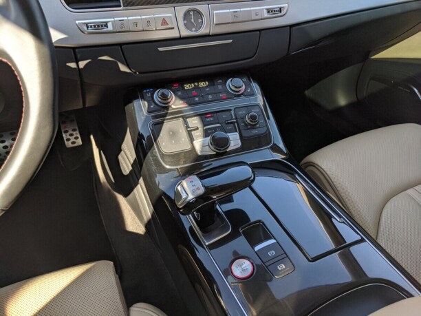 Audi A8 D4, 2010 г.