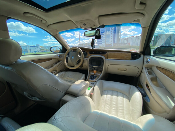 Jaguar X-Type, 2001 г.