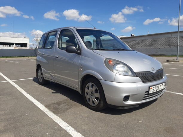 Toyota Yaris Verso, 2002 г.