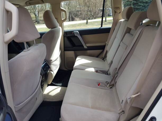 Toyota Land Cruiser Prado J150, 7 мест, 2010 г.