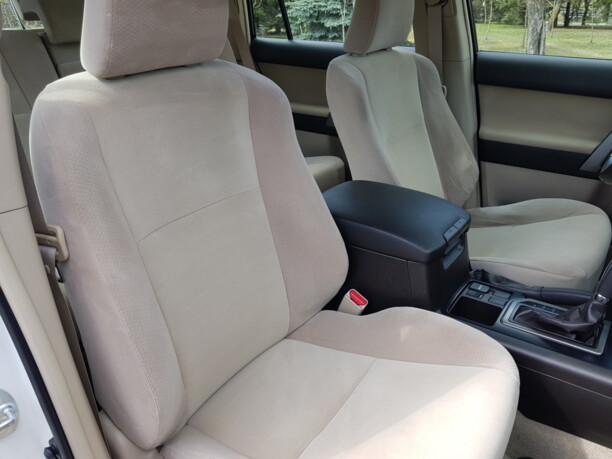 Toyota Land Cruiser Prado J150, 7 мест, 2010 г.