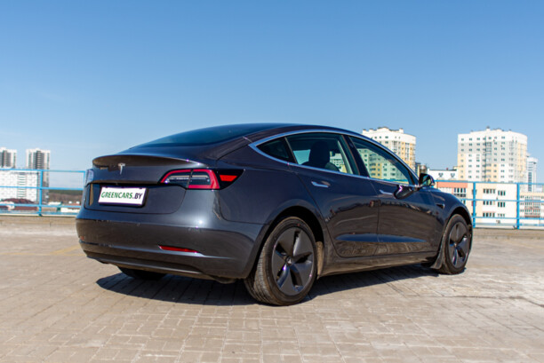 Tesla Model 3, 2020 г.