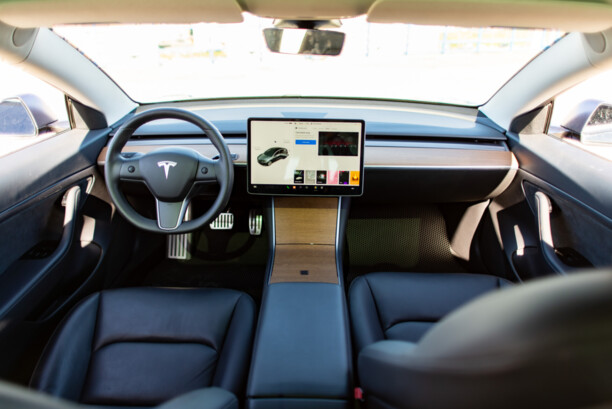 Tesla Model 3, 2020 г.