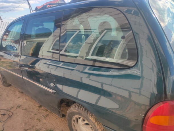 Ford Windstar I, 7 мест, 1998 г.