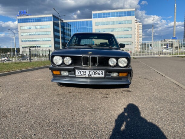 BMW 5 серия E28, 1985 г.