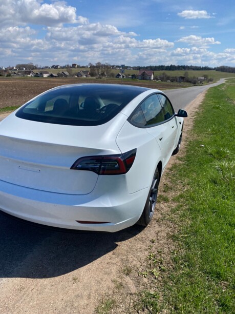 Tesla Model 3, 2021 г.