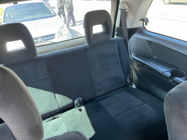 Mazda MPV II · Рестайлинг, 7 мест, 2004 г.