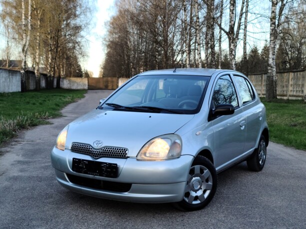 Toyota Yaris I (P1), 1999 г.