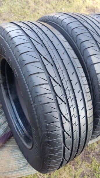 Легковые шины GoodYear 195/65 R15 4 шт.