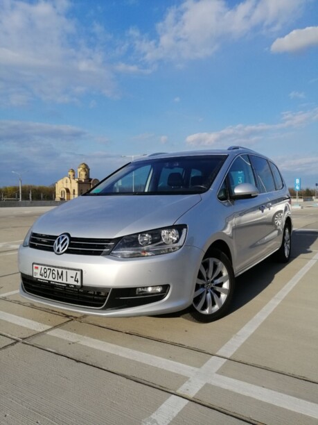 Volkswagen Sharan II, 7 мест, 2011 г.