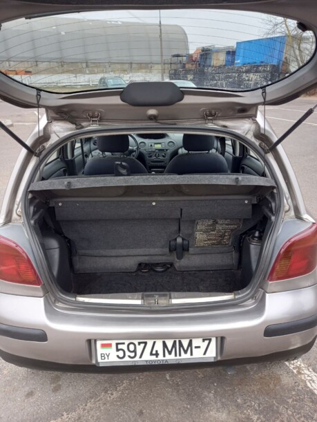 Toyota Yaris I (P1) · Рестайлинг, 2003 г.