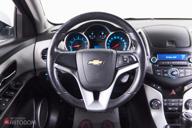 Chevrolet Cruze J300 · Рестайлинг, 2013 г.