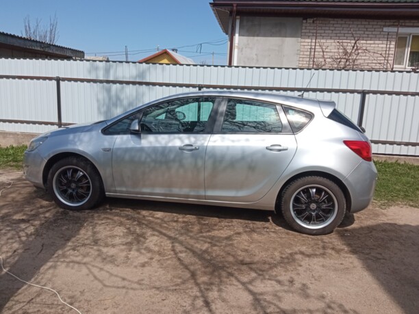 Opel Astra J, 2010 г.