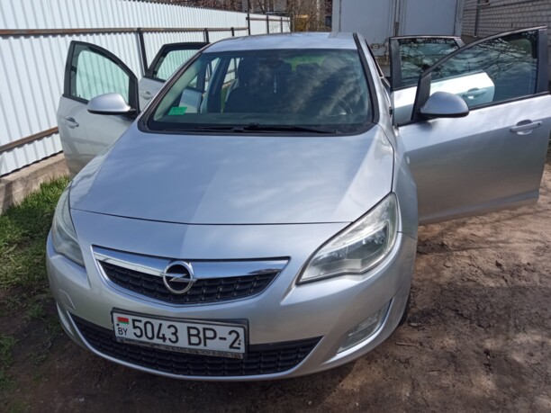 Opel Astra J, 2010 г.