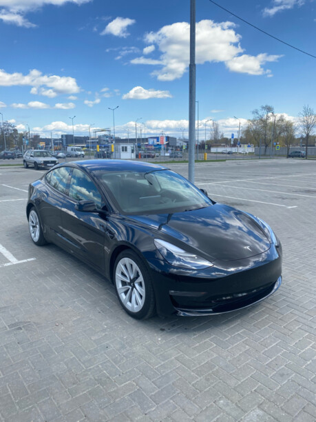 Tesla Model 3, 2021 г.